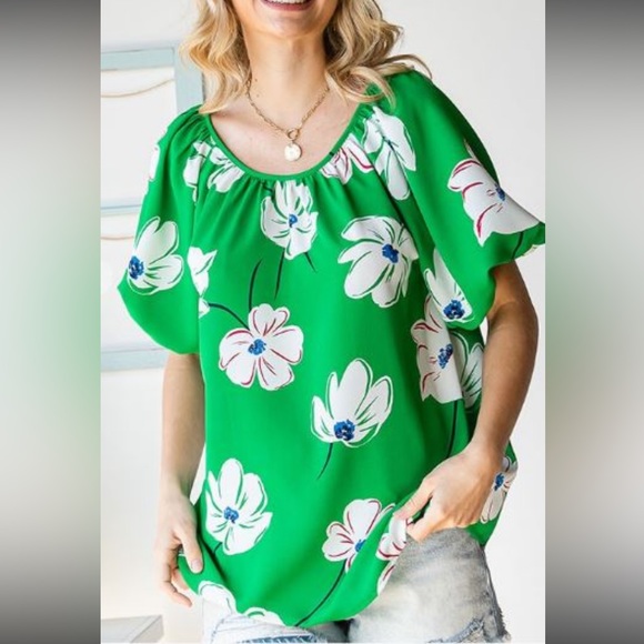 Green Shirred Floral Top - Picture 2 of 2